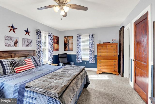 607 WOODLAND AVE, Mt Holly Springs, PA 17065