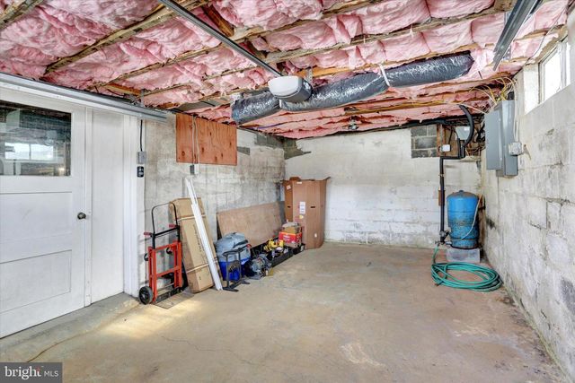 607 WOODLAND AVE, Mt Holly Springs, PA 17065