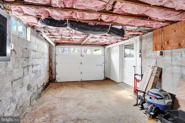 607 WOODLAND AVE, Mt Holly Springs, PA 17065