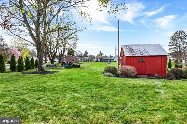 607 WOODLAND AVE, Mt Holly Springs, PA 17065