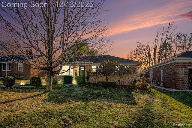 21820 Oconnor Street, Saint Clair Shores, MI 48080