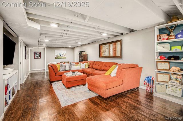 21820 Oconnor Street, Saint Clair Shores, MI 48080