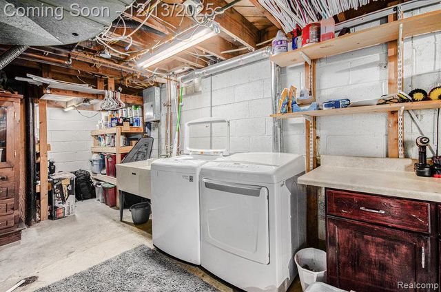 21820 Oconnor Street, Saint Clair Shores, MI 48080