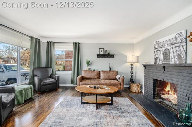 21820 Oconnor Street, Saint Clair Shores, MI 48080