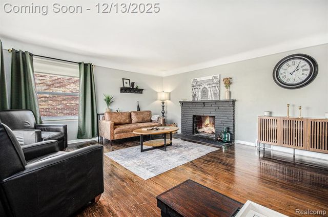 21820 Oconnor Street, Saint Clair Shores, MI 48080