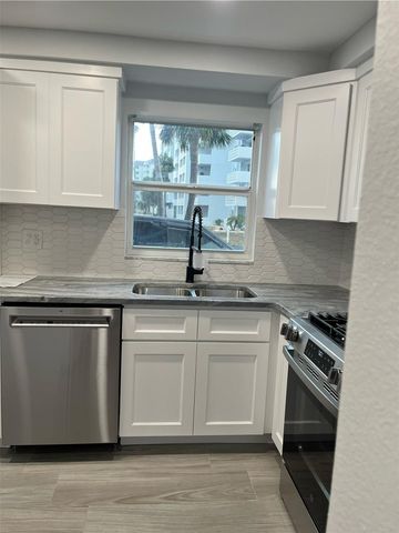 2 CAUSEWAY BOULEVARD 101, Dunedin, FL 34698