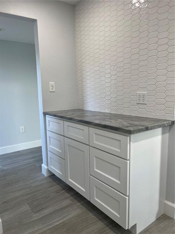 2 CAUSEWAY BOULEVARD 101, Dunedin, FL 34698