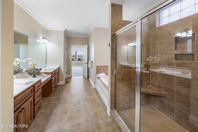 1205 Bishops View Lane, Knoxville, TN 37932