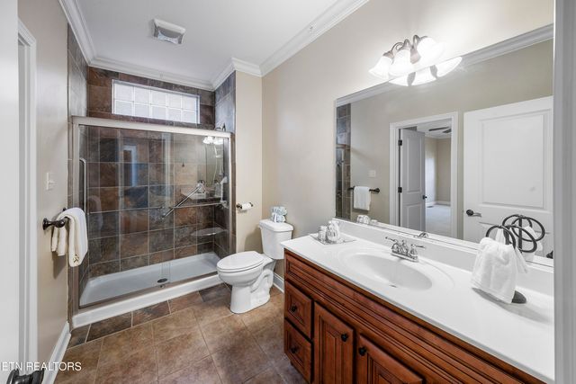 1205 Bishops View Lane, Knoxville, TN 37932