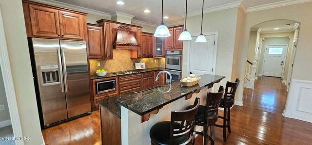 1205 Bishops View Lane, Knoxville, TN 37932