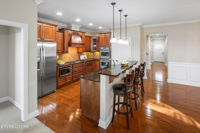 1205 Bishops View Lane, Knoxville, TN 37932