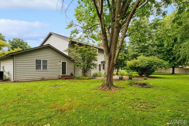 23 Barrett Court, Swansea, IL 62226