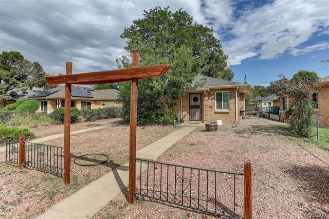 2314 Newport Street, Denver, CO 80207