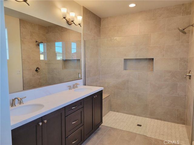 719 Manor Lane, Paso Robles, CA 93446