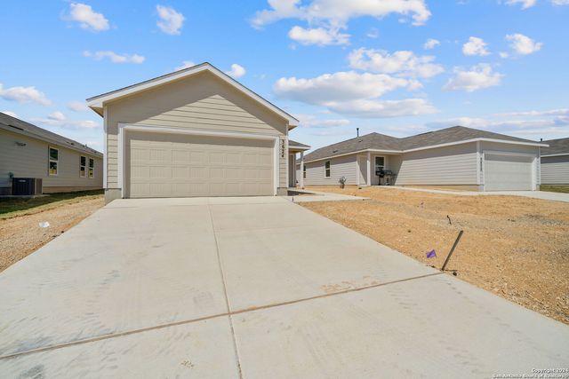 3624 Axis Hill St, New Braunfels, TX 78130