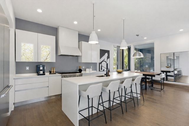 14 I Street 7, Boston, MA 02127