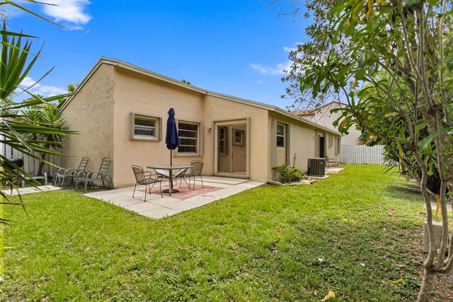 13945 LANGLEY Place, Davie, FL 33325