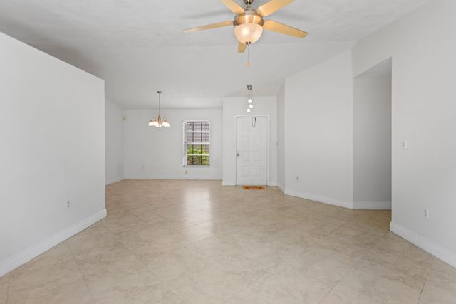 13945 LANGLEY Place, Davie, FL 33325