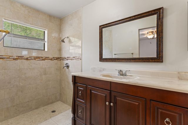 13945 LANGLEY Place, Davie, FL 33325