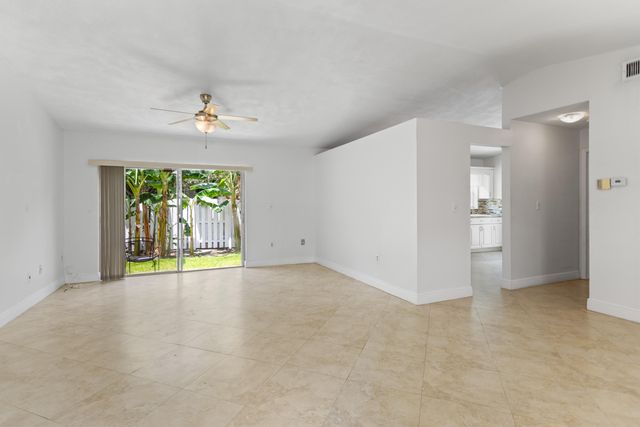 13945 LANGLEY Place, Davie, FL 33325