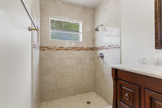 13945 LANGLEY Place, Davie, FL 33325