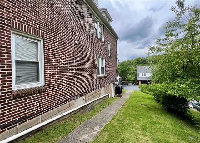 331-333 Bracken Ave, Brentwood, PA 15227