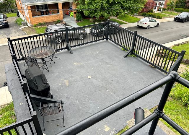 331-333 Bracken Ave, Brentwood, PA 15227