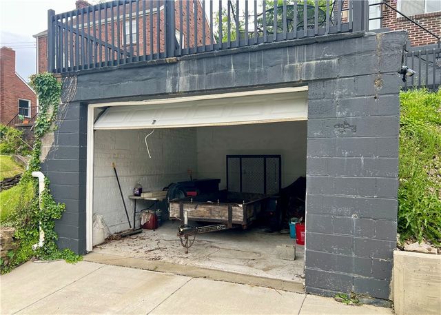 331-333 Bracken Ave, Brentwood, PA 15227