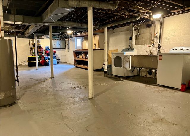 331-333 Bracken Ave, Brentwood, PA 15227