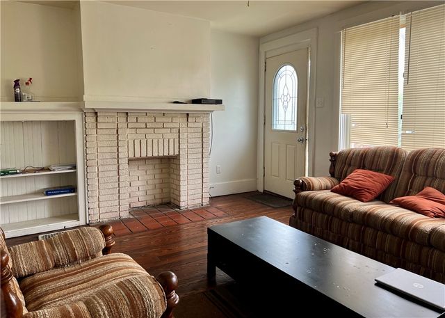 331-333 Bracken Ave, Brentwood, PA 15227