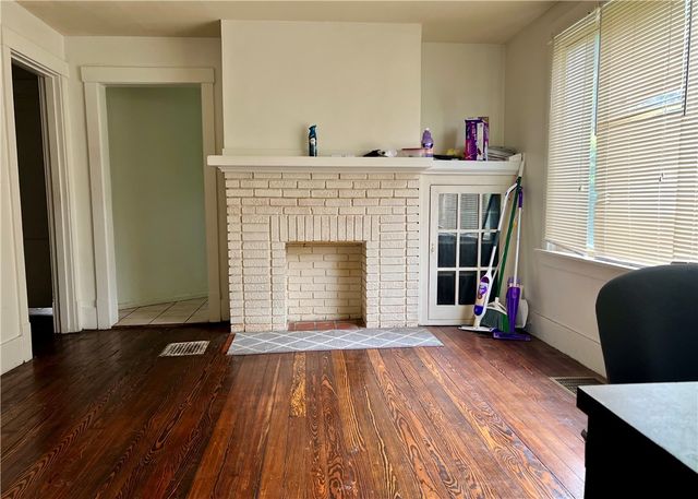 331-333 Bracken Ave, Brentwood, PA 15227