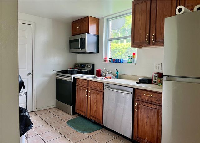 331-333 Bracken Ave, Brentwood, PA 15227