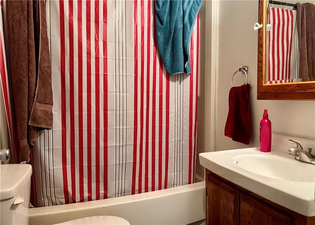 331-333 Bracken Ave, Brentwood, PA 15227
