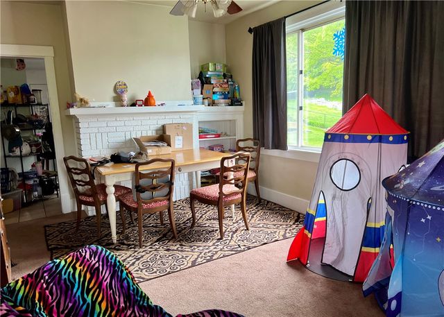 331-333 Bracken Ave, Brentwood, PA 15227