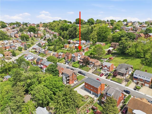 331-333 Bracken Ave, Brentwood, PA 15227