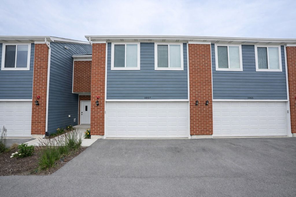 1057 Gillespie Lane 1057, Yorkville, IL 60560
