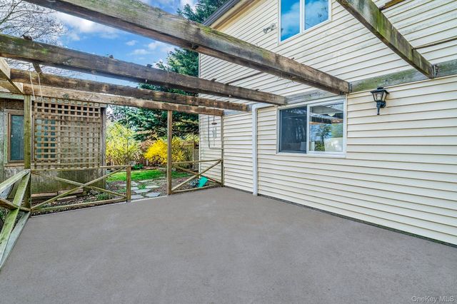 35 Mercury Avenue, East Patchogue, NY 11772