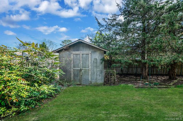 35 Mercury Avenue, East Patchogue, NY 11772