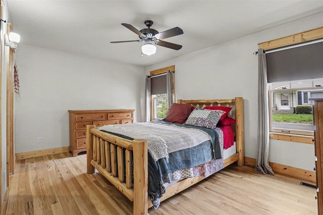 49476 Fairbanks Avenue, Paw Paw, MI 49079