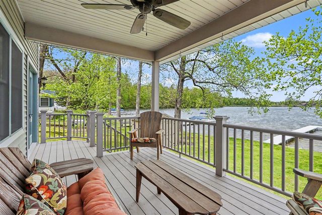 49476 Fairbanks Avenue, Paw Paw, MI 49079