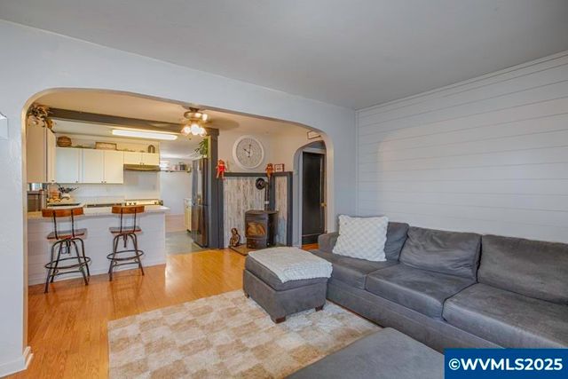 661 SE Hankel St St, Dallas, OR 97338