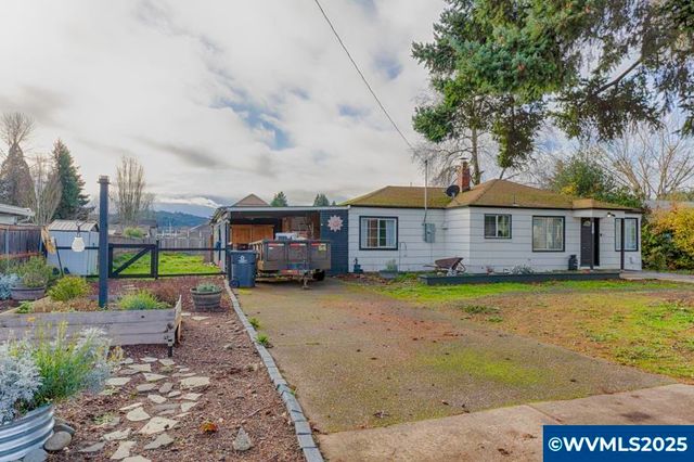 661 SE Hankel St St, Dallas, OR 97338