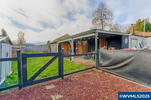 661 SE Hankel St St, Dallas, OR 97338