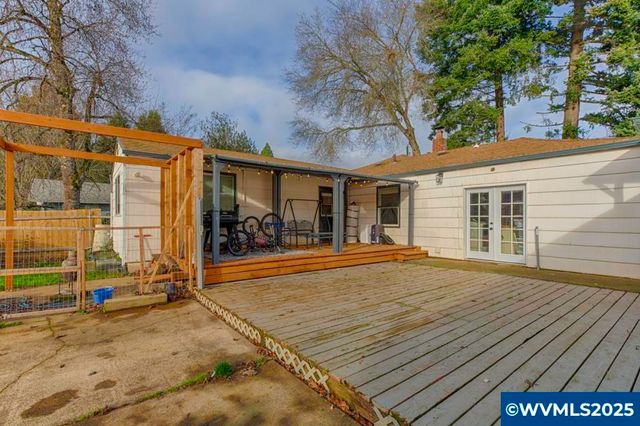 661 SE Hankel St St, Dallas, OR 97338