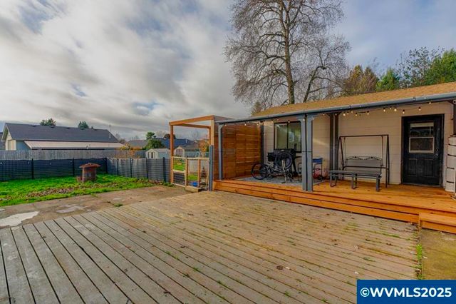 661 SE Hankel St St, Dallas, OR 97338