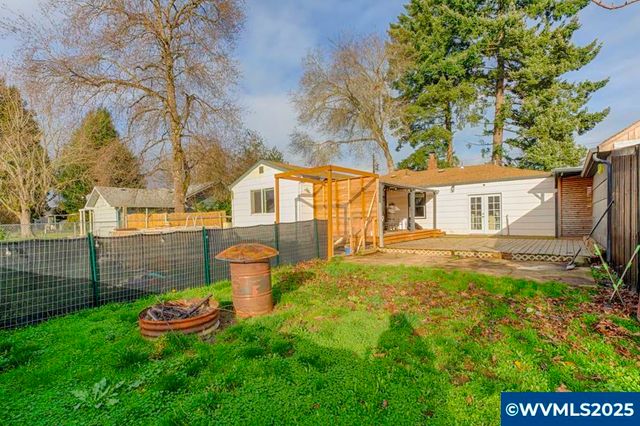 661 SE Hankel St St, Dallas, OR 97338