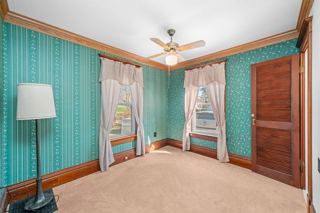 449 W Lincoln Avenue, Hinckley, IL 60520