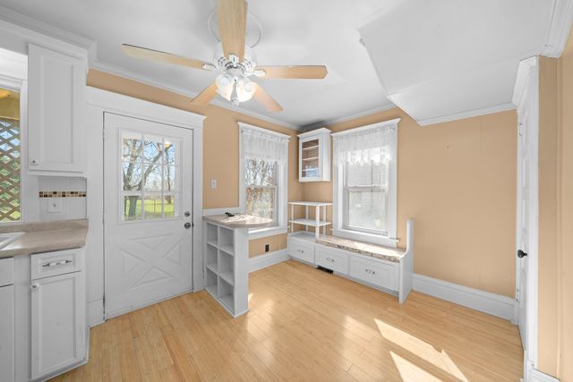 449 W Lincoln Avenue, Hinckley, IL 60520