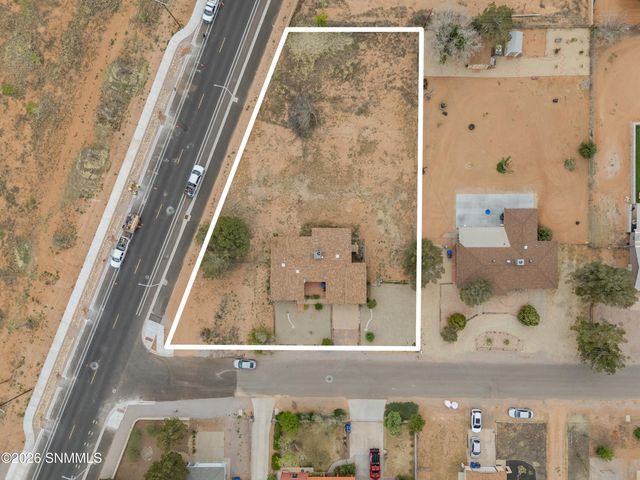 5011 Calle Del Ranchero, Las Cruces, NM 88011