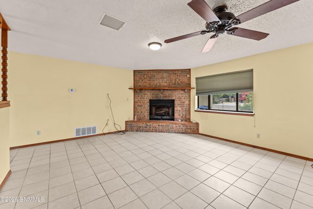 5011 Calle Del Ranchero, Las Cruces, NM 88011